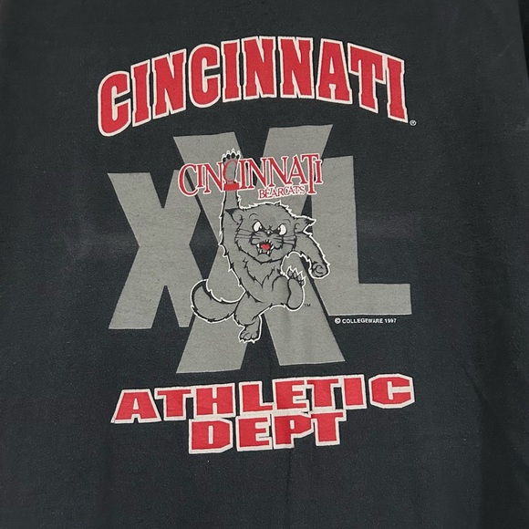 Vintage 1997 Cincinnati Bearcats Shirt - Picture 2 of 3